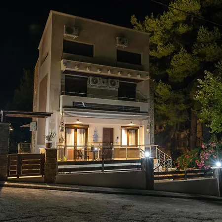 νεφέλη: ολόκληρο σπίτι για αξέχαστες διακοπές στη σιβηρή Apartment